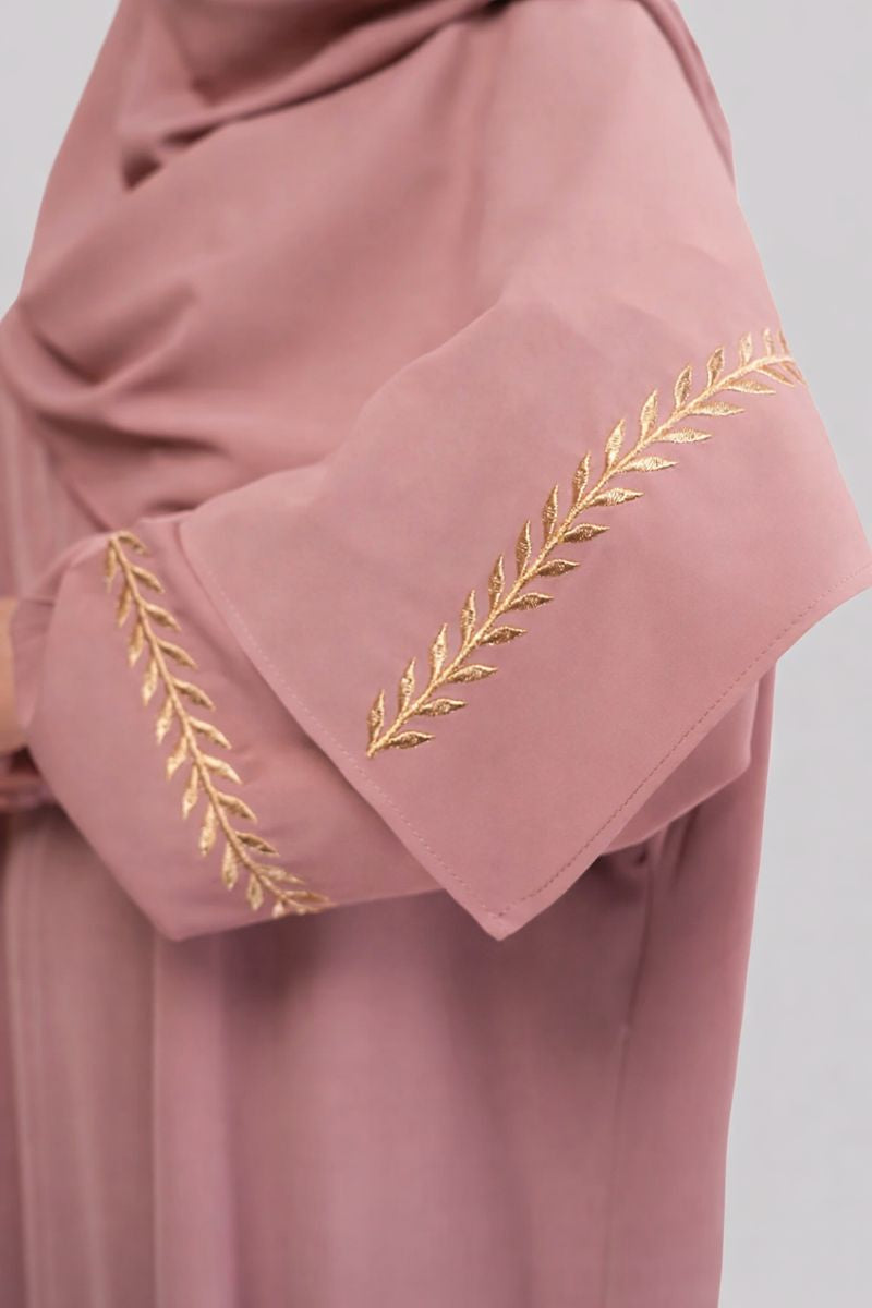 قماش مطروز بالذهبي